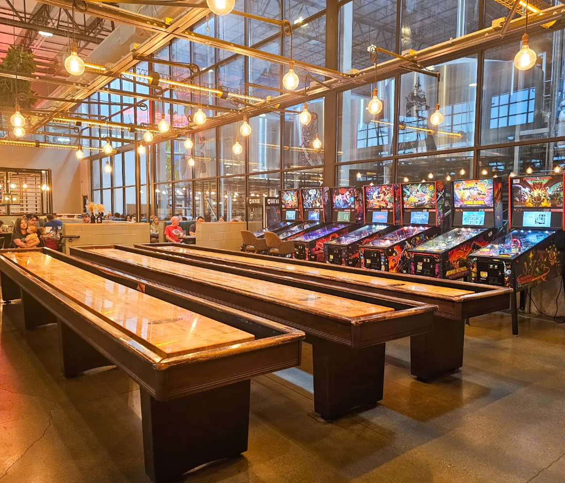 The resturant arcade.