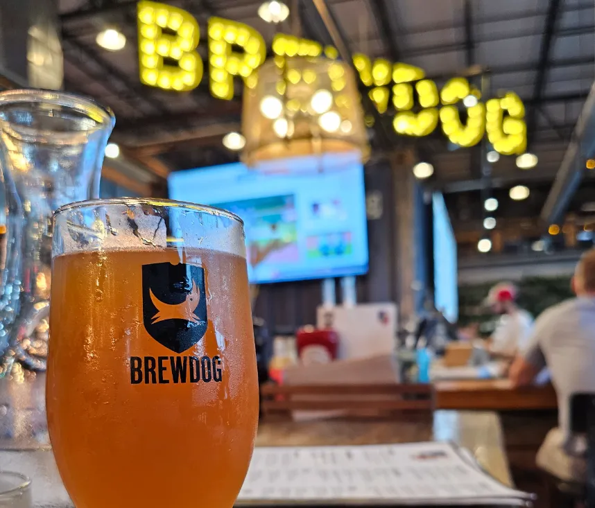 Shoot of the bar from the table.